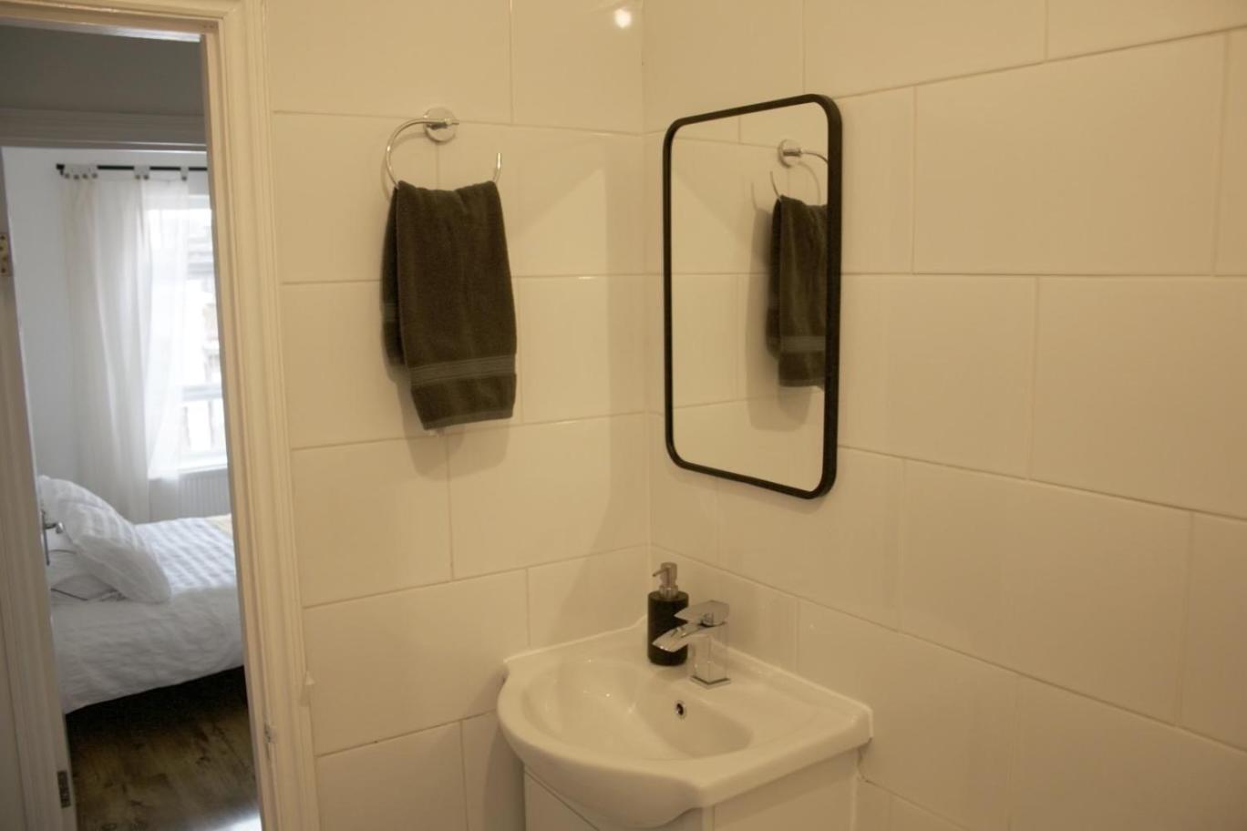 Stylish Cosy 1 Bedroom Flat Londres Extérieur photo